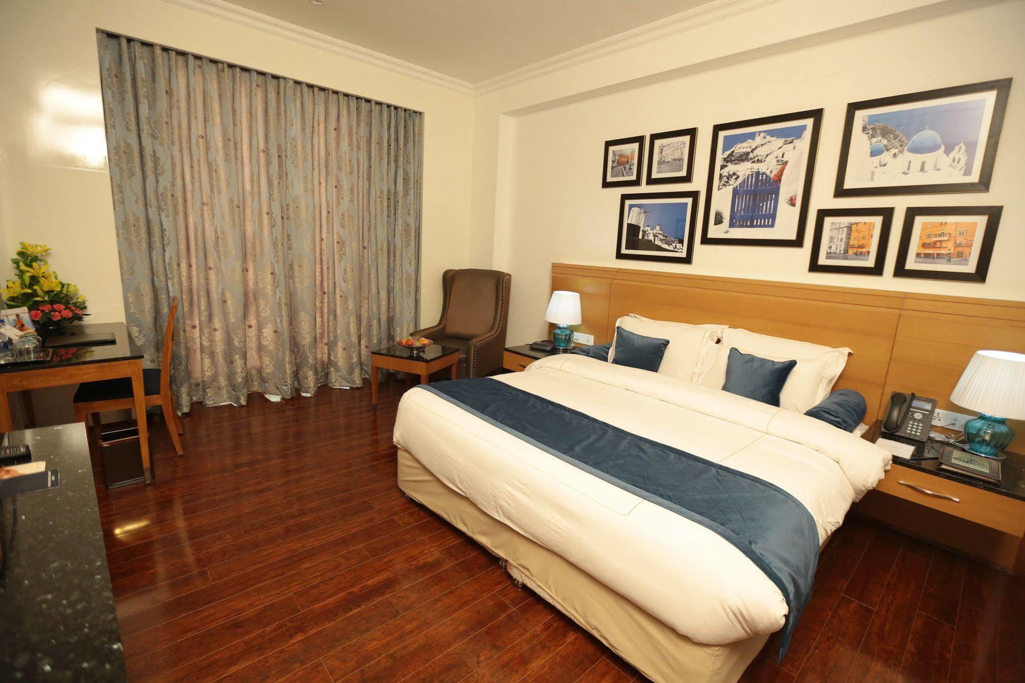 La Marvella, Bengaluru Hotel Luaran gambar