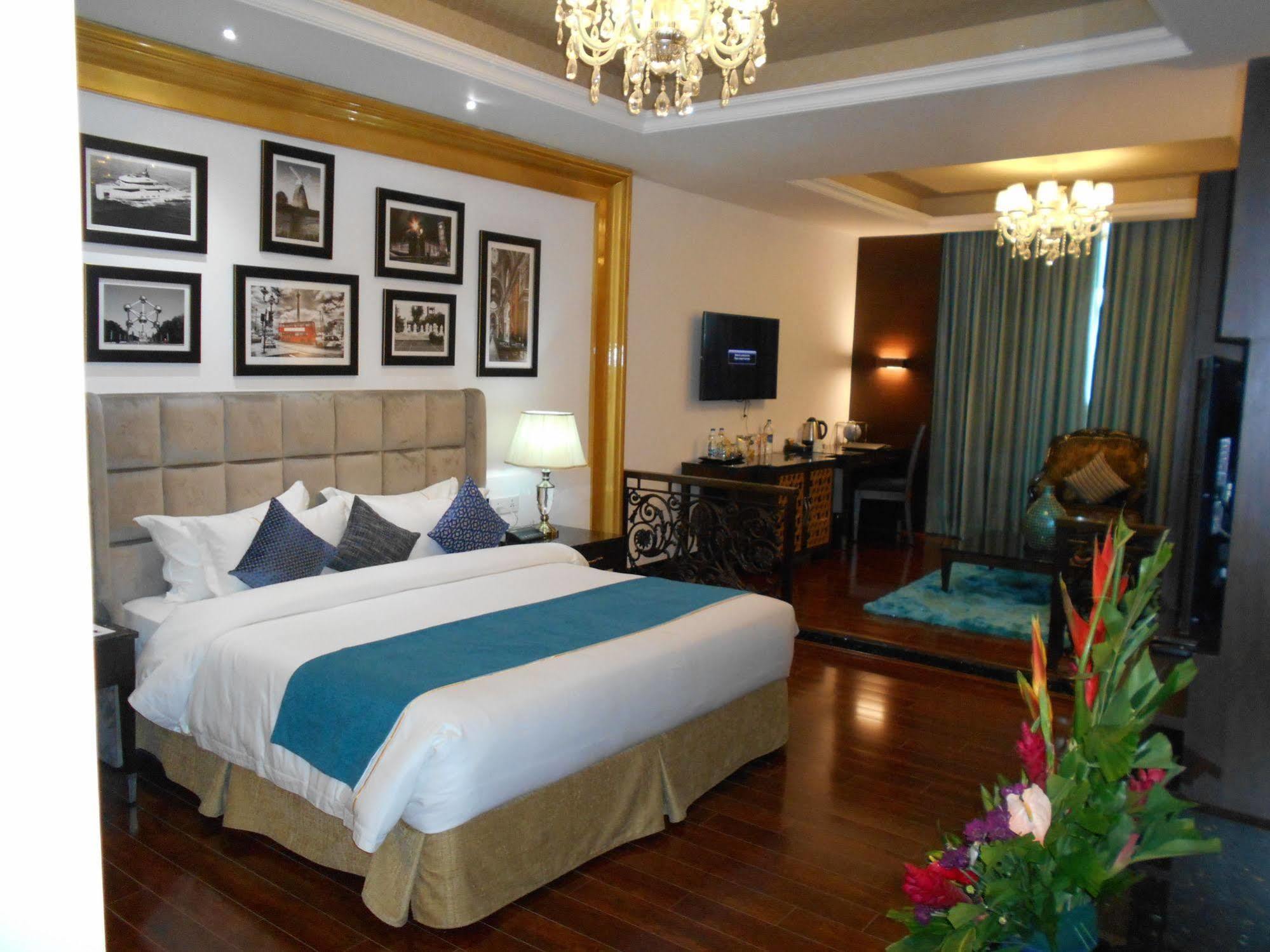 La Marvella, Bengaluru Hotel Luaran gambar